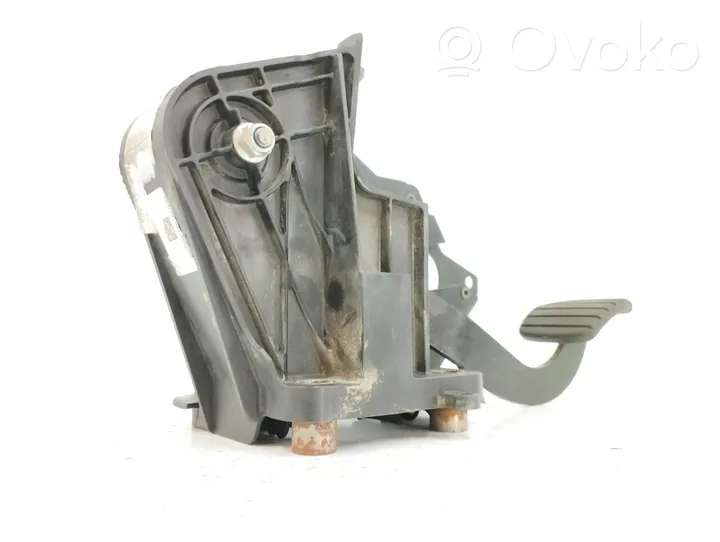 Opel Movano B Stabdžių pedalas 465104099
