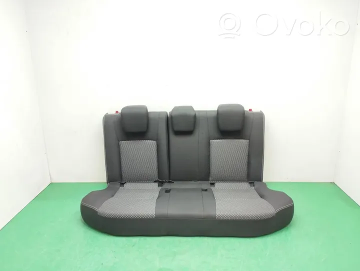Suzuki Vitara (LY) Kanapa tylna / Fotel drugiego rzędu 