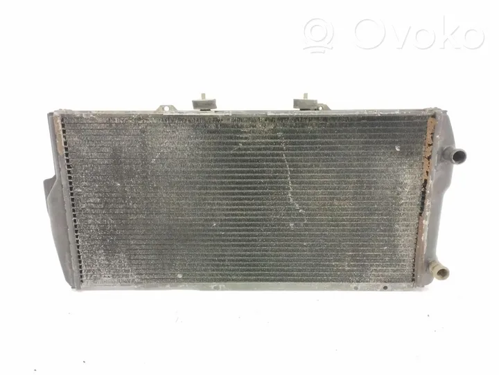 Audi 200 Radiateur de refroidissement 443121251AA