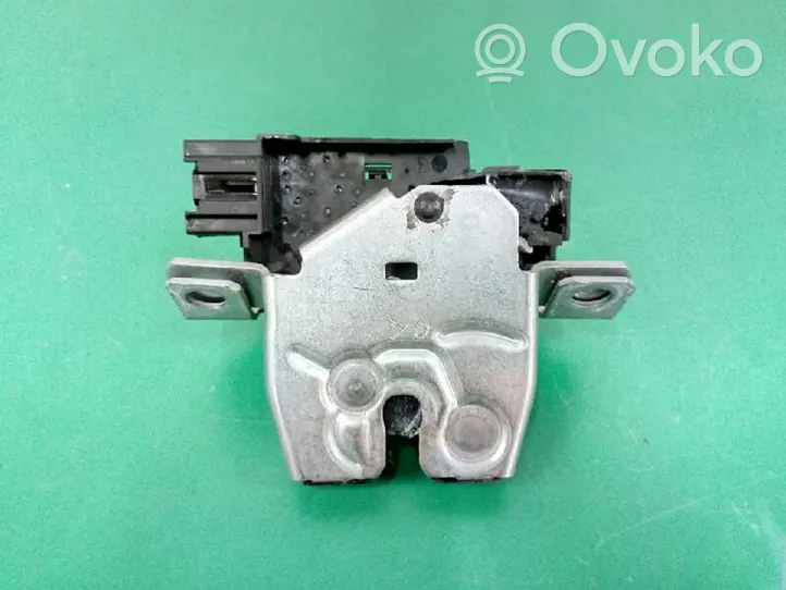 Ford Focus Blocco chiusura del portellone DS7AN442A66AD