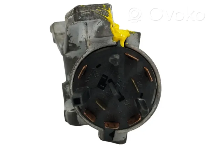 Audi A4 S4 B6 8E 8H Lecteur de carte 4B0905849