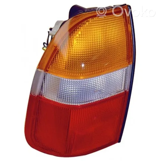 Mitsubishi L200 Luci posteriori 108700150