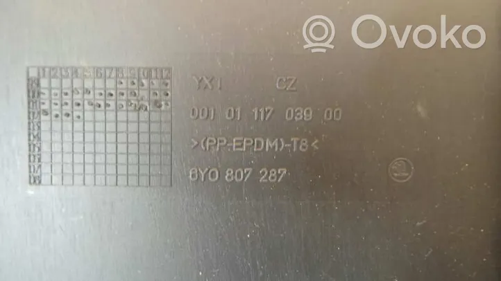 Skoda Fabia Mk2 (5J) Ramka przedniej tablicy rejestracyjnej 6Y0807287