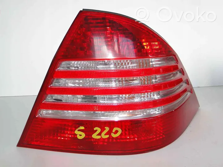 BMW i3 Rear bumper light A2208200864