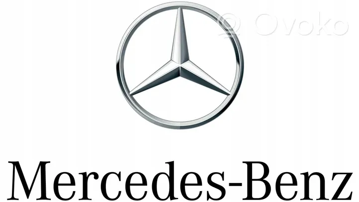 Mercedes-Benz B W246 W242 Konepellin lukituksen muotolista WZMOCNIENIE