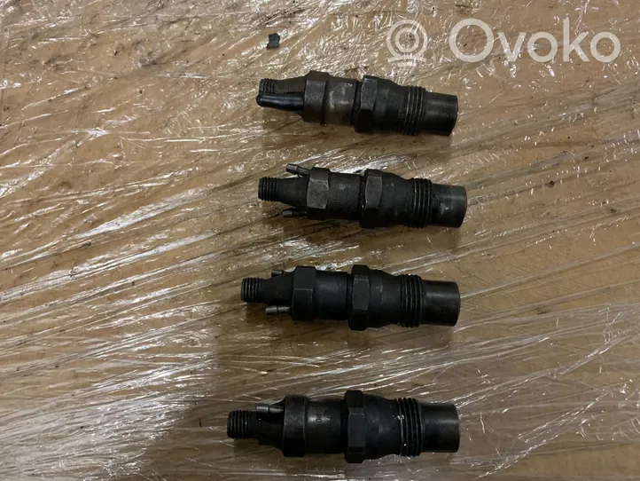 Volkswagen Transporter - Caravelle T4 Fuel injectors set 068130202