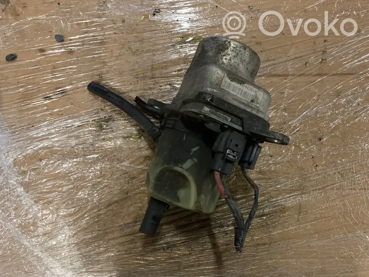 Volvo V50 Pompe de direction assistée 4N513K514DR