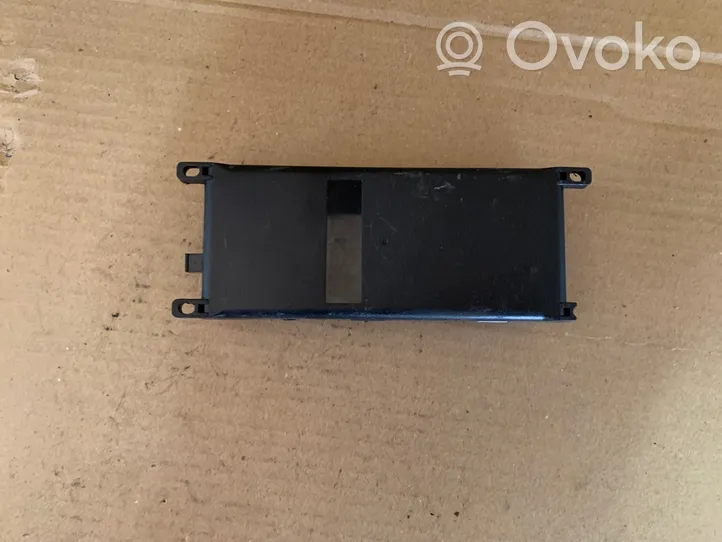 Volkswagen Touran II Bluetooth control unit module 000051473B