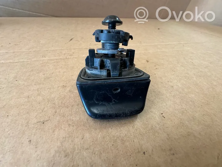 Volkswagen Up Interrupteur d'ouverture de coffre 1S0827566