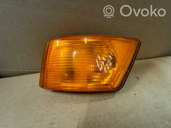 Iveco Daily 40.8 Clignotant avant 1315106148