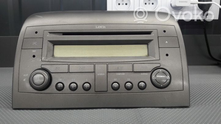 Lancia Ypsilon Radio/CD/DVD/GPS-pääyksikkö 7643388316