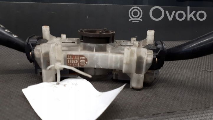 Toyota RAV 4 (XA10) Leva/interruttore dell’indicatore di direzione e tergicristallo 8431042051