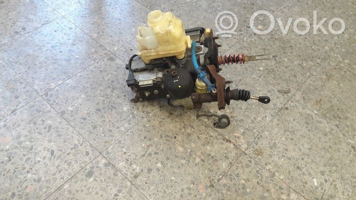 Volkswagen Corrado Servo-frein 102122010089