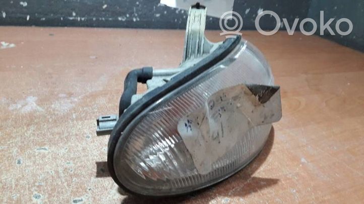 Hyundai Accent Indicatore di direzione anteriore 92302220