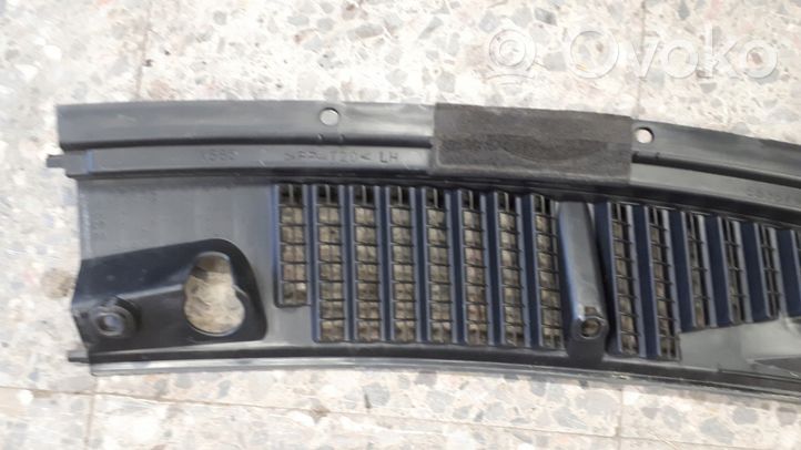 Daihatsu Sirion Wiper trim 5575497202