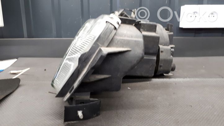 Ford Scorpio Lampa przednia 0301072302