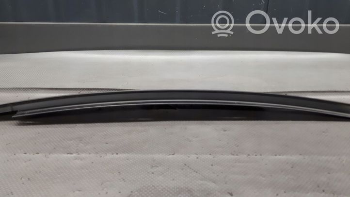 BMW X5 F15 (B) Rivestimento del montante (esterno) 7289611