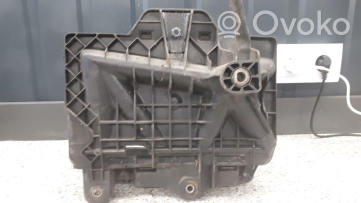 Volkswagen Polo IV 9N3 Akumuliatoriaus dėžė 600915419b