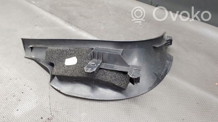 Renault Megane II Altro elemento di rivestimento sottoporta/montante 8200100395