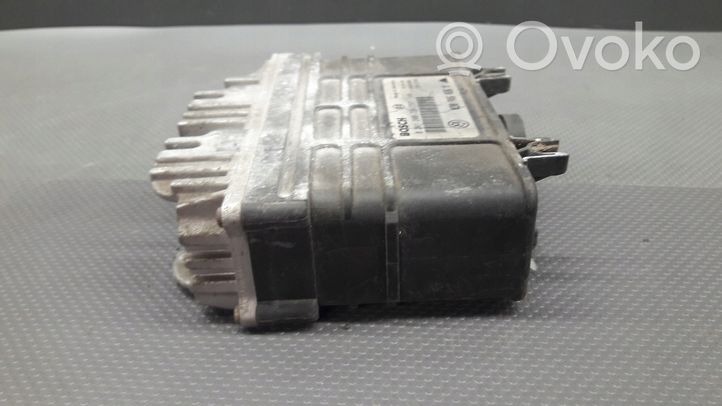 Volkswagen Polo III 6N 6N2 6NF Sterownik / Moduł ECU 0261200796