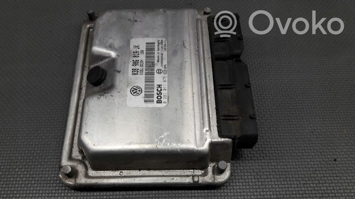 Volkswagen Polo IV 9N3 Dzinēja vadības bloks 0281011075