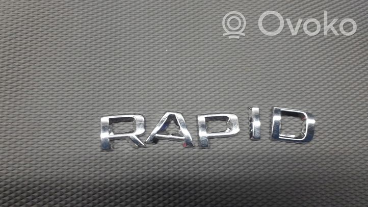 Skoda Rapid (NH) Logo, emblème de fabricant 