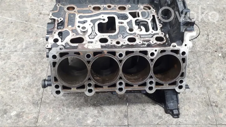 Audi A8 S8 D3 4E Bloc moteur 057103021R