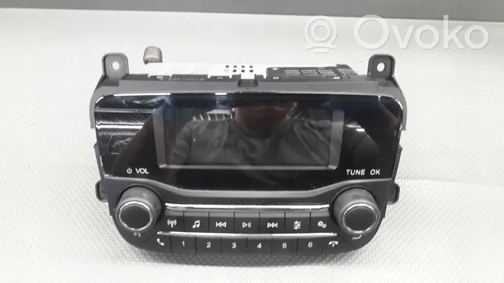 Ford Galaxy Panel / Radioodtwarzacz CD/DVD/GPS J7BT-18D815-HE