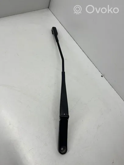 Audi Q3 8U Front wiper blade arm 8U1955407A