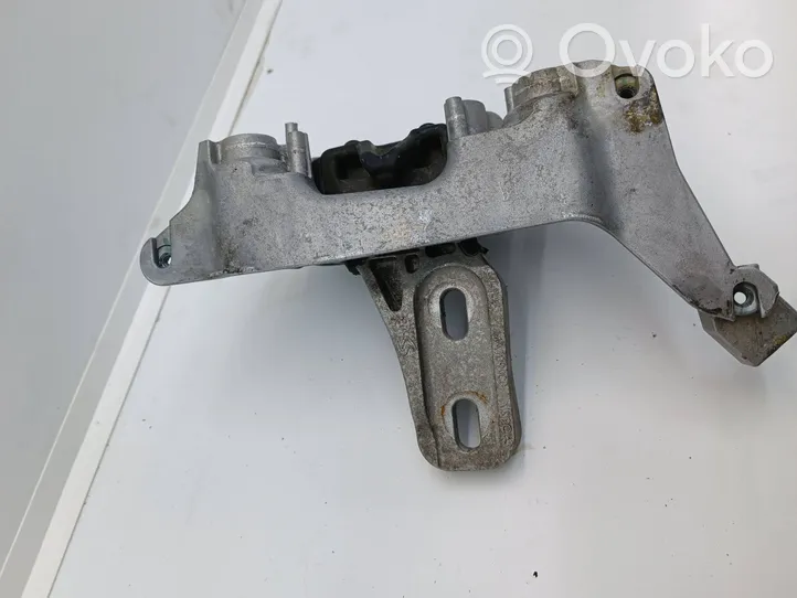 Peugeot 208 Support de boîte de vitesses 9824296180