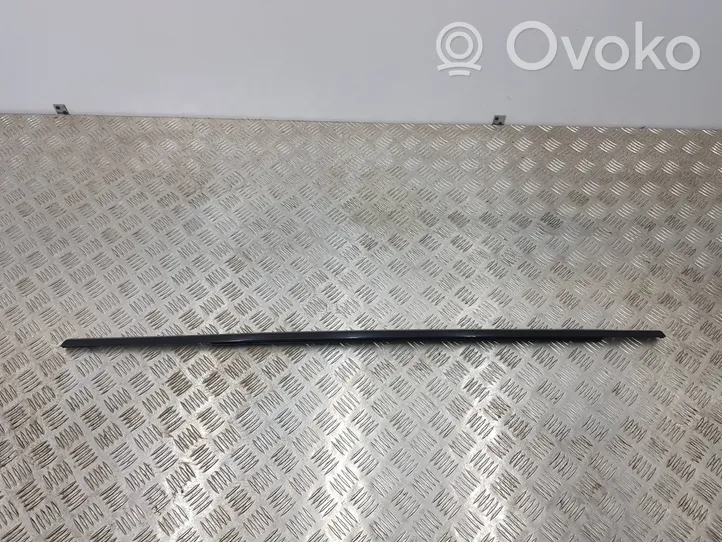 Jaguar F-Pace Rivestimento modanatura del vetro della portiera anteriore HK8325596AE