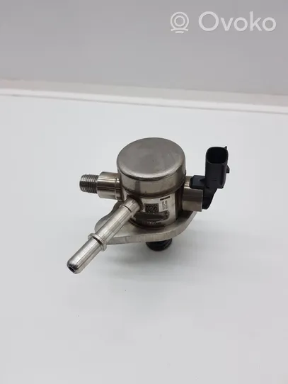 Opel Astra K Pompe d'injection de carburant à haute pression 555101780