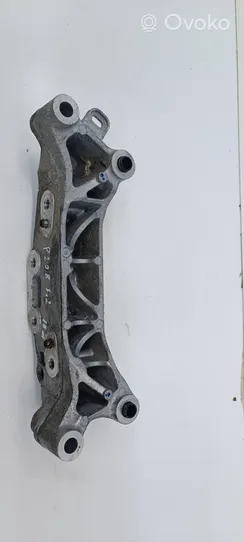 Peugeot 208 Engine mounting bracket 9674960380