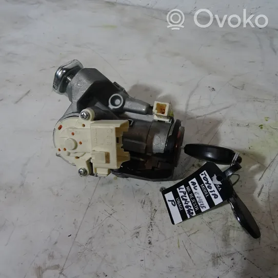 Toyota Avensis T270 Ignition lock 45020-0203