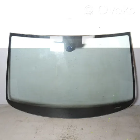 Volkswagen PASSAT B5.5 Front windscreen/windshield window 