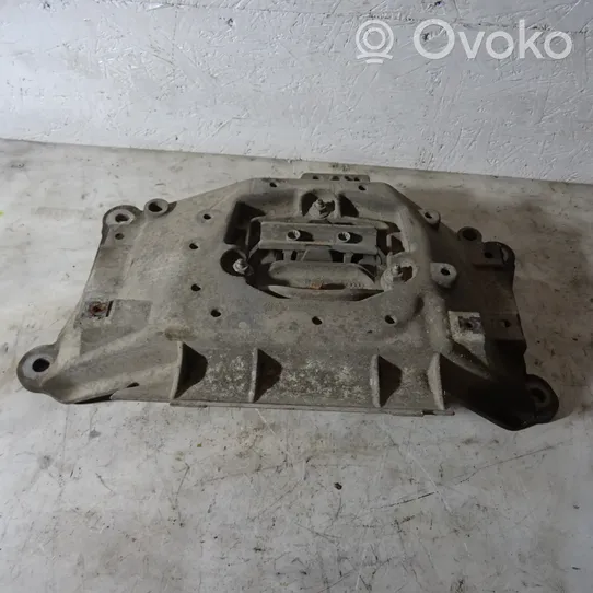 Audi A4 S4 B8 8K Supporto di montaggio scatola del cambio 8K0399115T