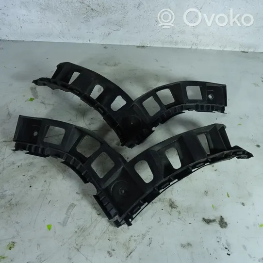 Volkswagen Tiguan Soporte de montaje del parachoques trasero 5N0807394A