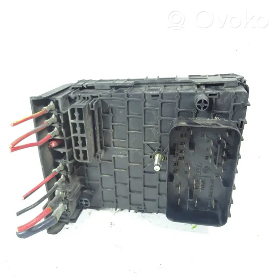 Volkswagen PASSAT CC Fuse box set 3C0937125