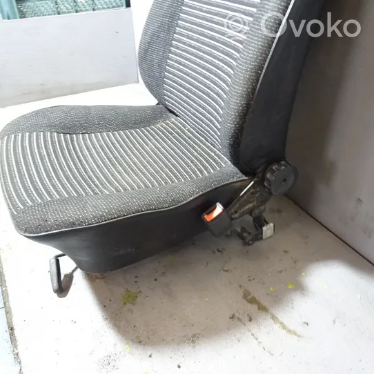 Volkswagen PASSAT Asiento delantero del pasajero 