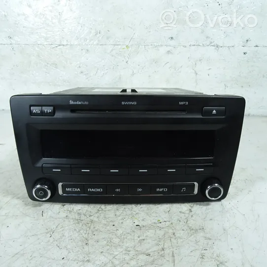 Skoda Octavia Mk2 (1Z) Radio/CD/DVD/GPS-pääyksikkö 1Z0035161G