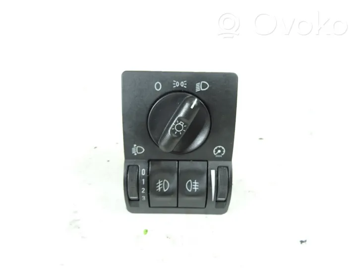 Opel Corsa C Autres commutateurs / boutons / leviers 9116608
