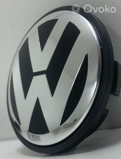 Volkswagen Touran I Заводская крышка (крышки) от центрального отверстия колеса 3B7601171