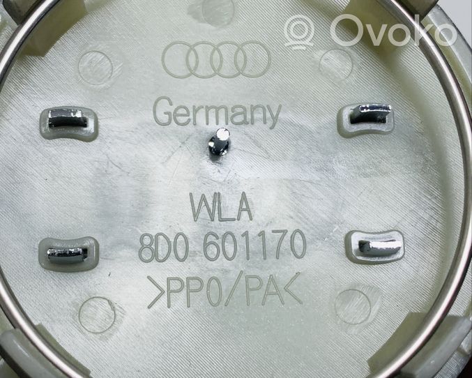 Audi A8 S8 D2 4D Borchia ruota originale 8D0601170