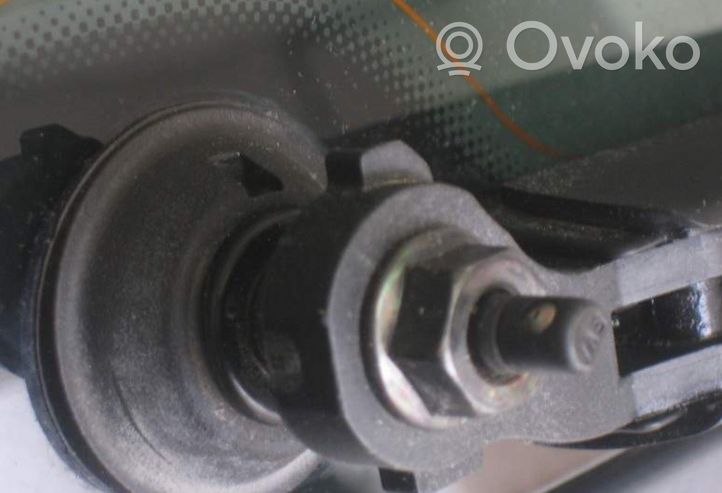 Volkswagen Polo IV 9N3 Ugello a spruzzo lavavetri per lunotto posteriore 3B9955985A