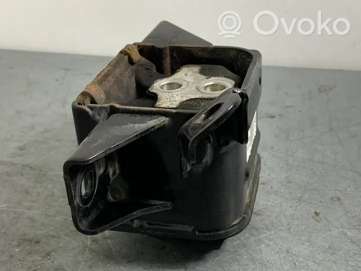 Hyundai i30 Engine mount bracket 21830G4100