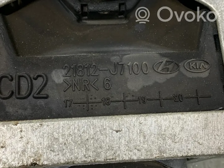 Hyundai i30 Supporto di montaggio del motore 21810J7100