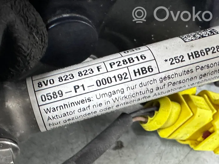 Audi A3 S3 8V Charnière, capot moteur 8V0823823F