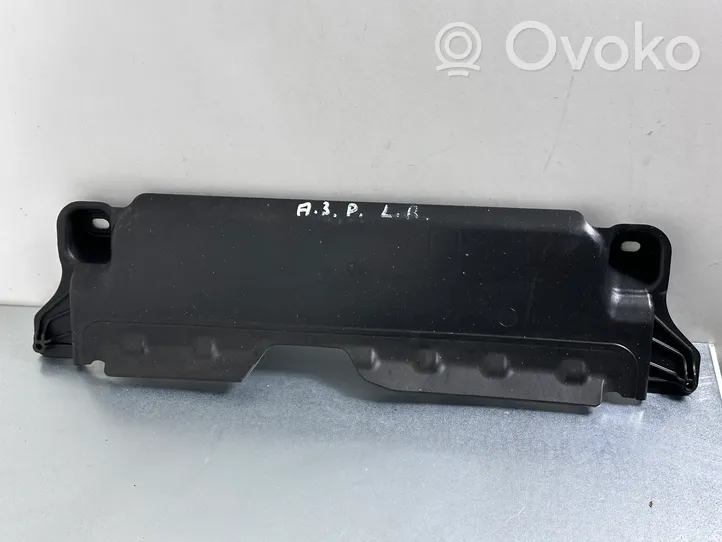 Audi A3 S3 8V Staffa del pannello di supporto del radiatore parte superiore 8V5825230A