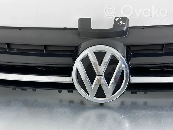 Volkswagen Golf VII Front bumper upper radiator grill 5G0853655A