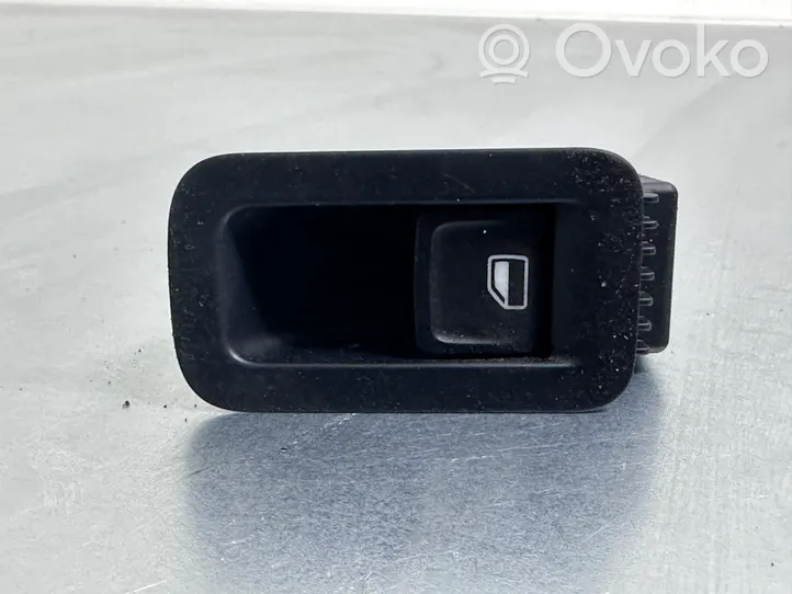 Volkswagen Golf VII Electric window control switch 5G0868345